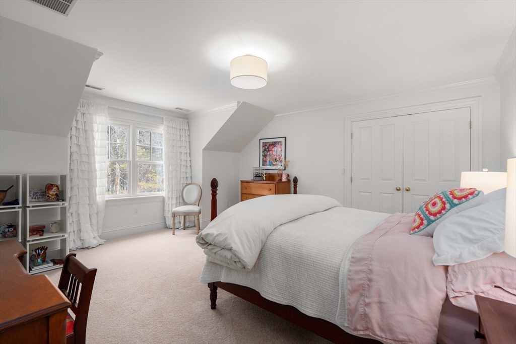 25 Plantation Circle