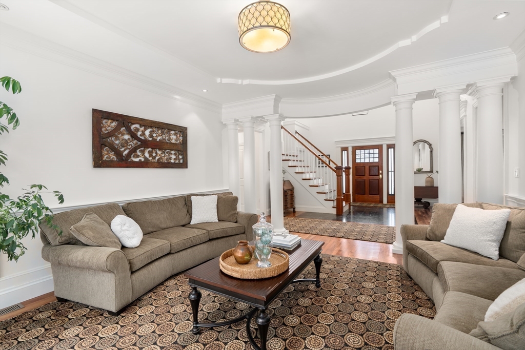 25 Plantation Circle