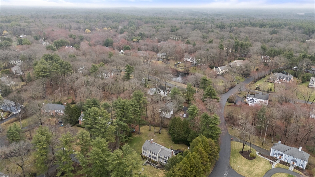 6 Chanticleer Road