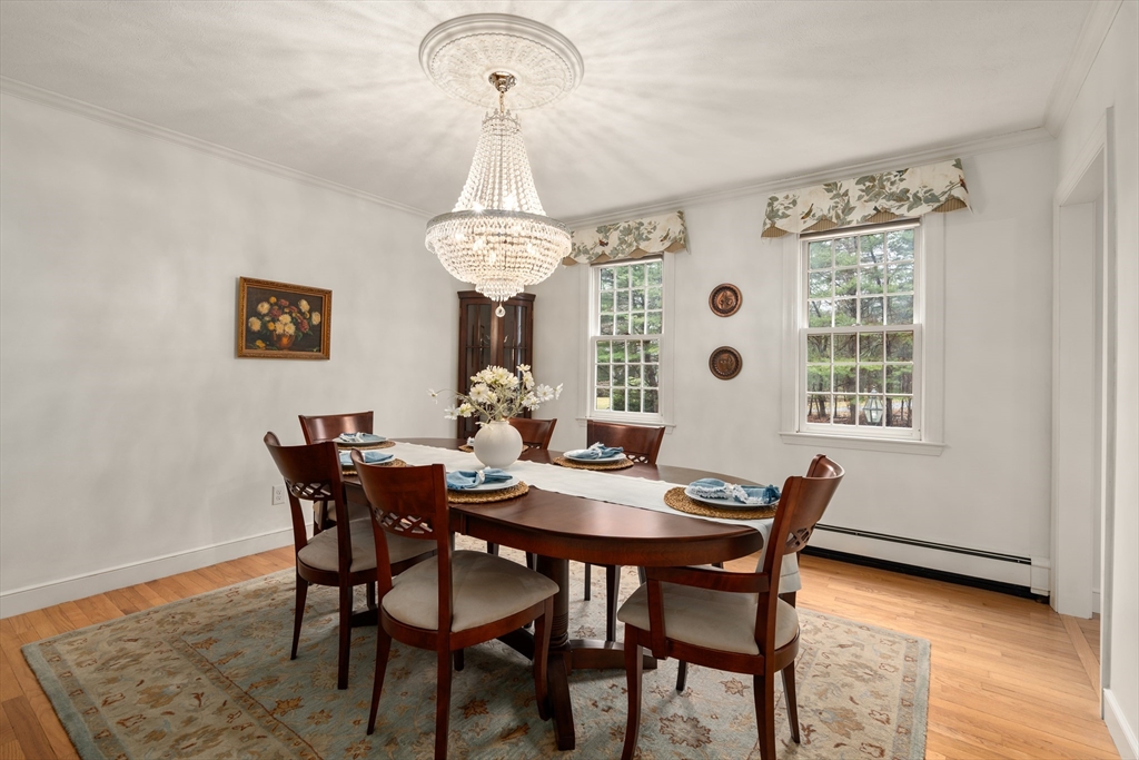 6 Chanticleer Road