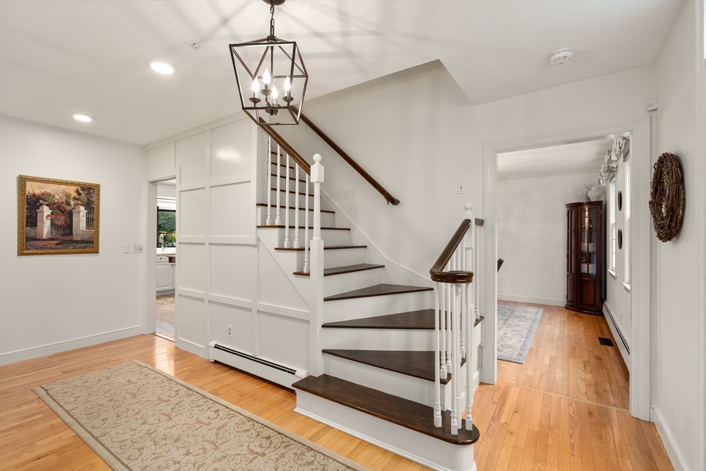 6 Chanticleer Road