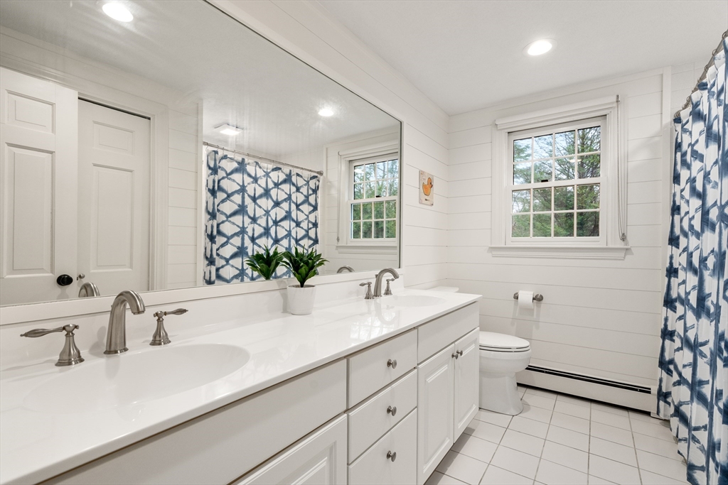 6 Chanticleer Road