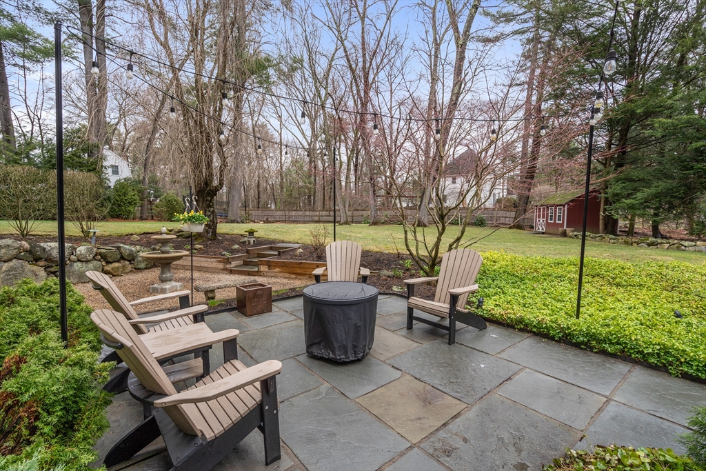 6 Chanticleer Road