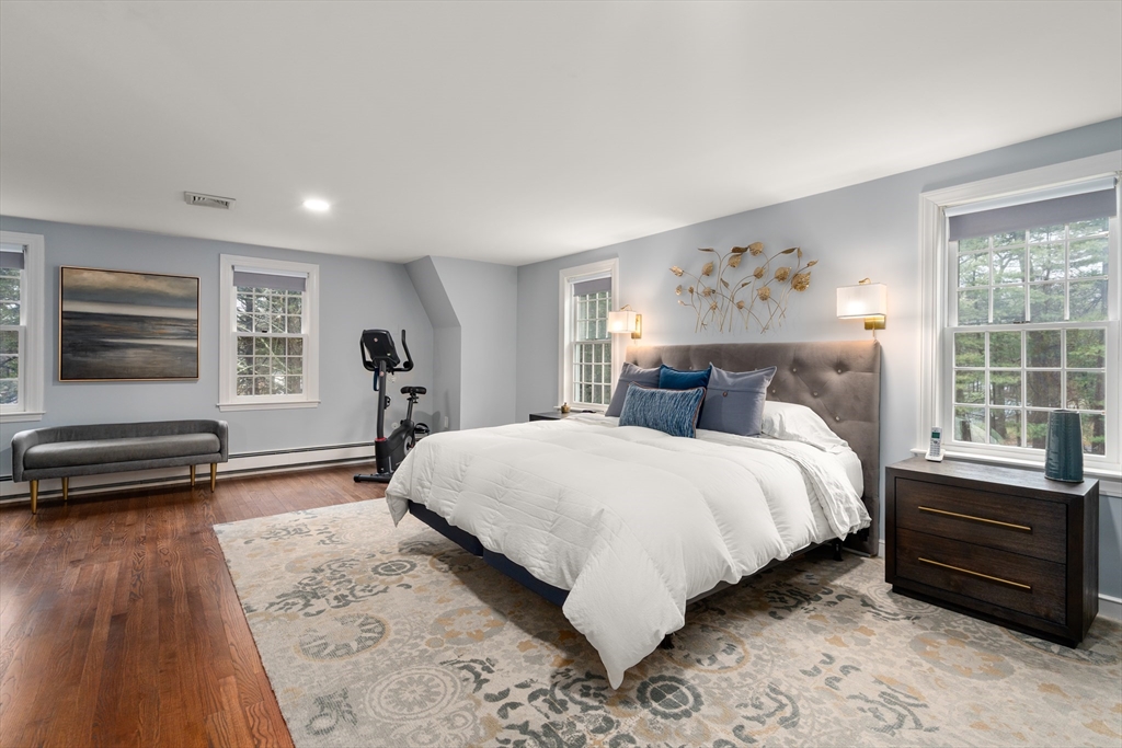 6 Chanticleer Road