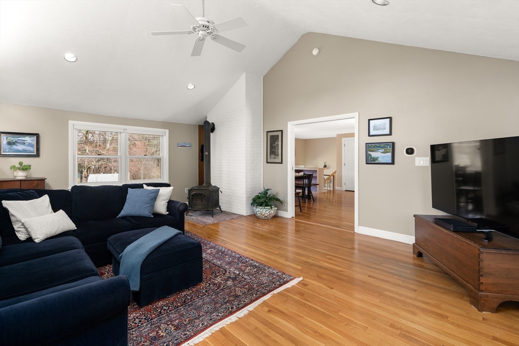 23 Alta Road