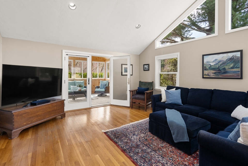 23 Alta Road