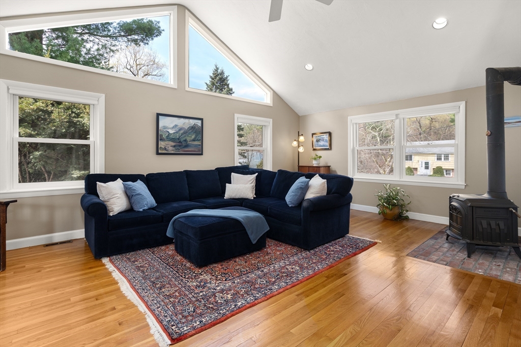 23 Alta Road
