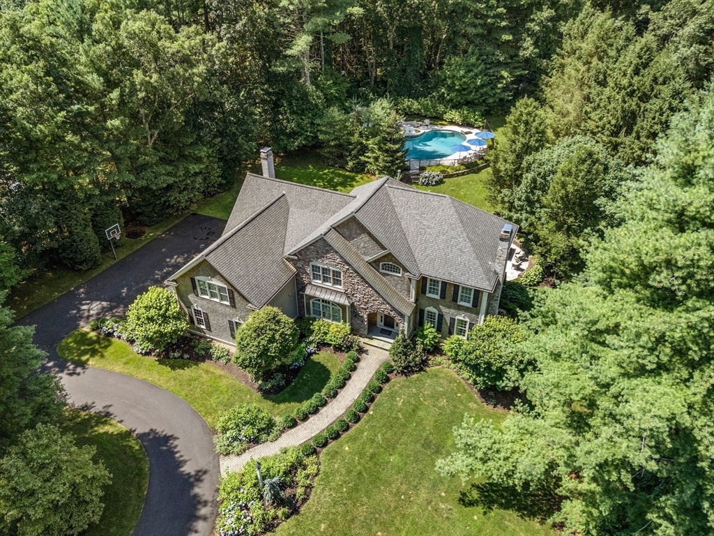 15 Ronald Road