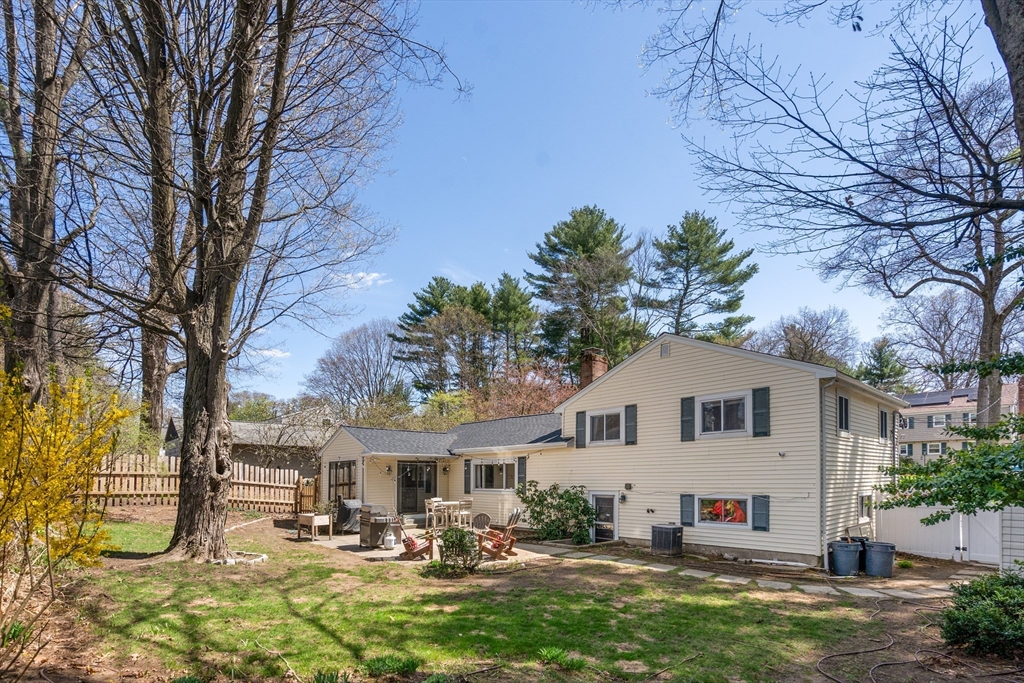 71 Delmar Ave