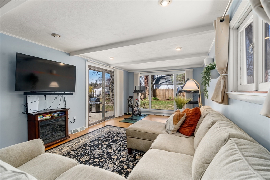 71 Delmar Ave