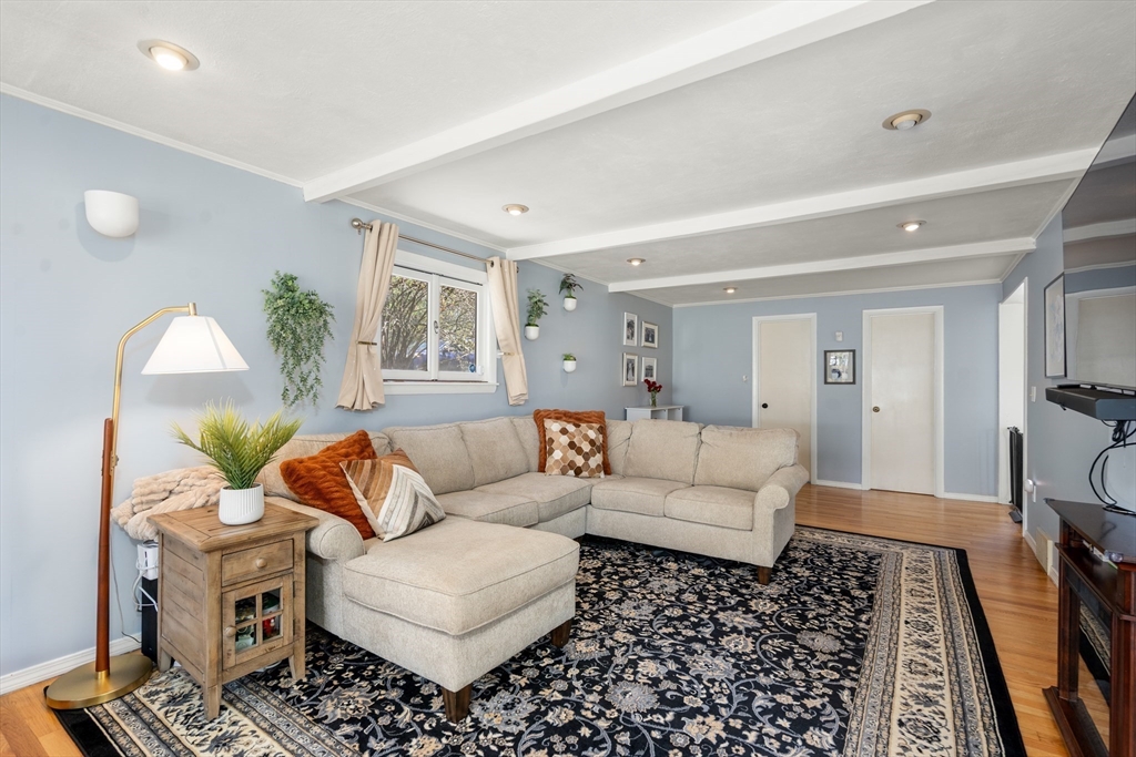 71 Delmar Ave