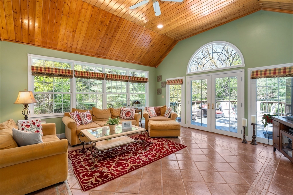 40 Harvard Drive