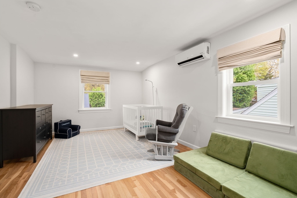 152 Sprague St