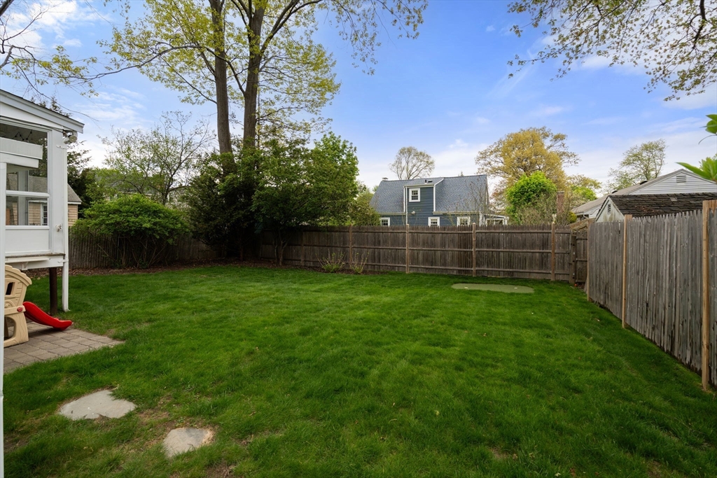 152 Sprague St