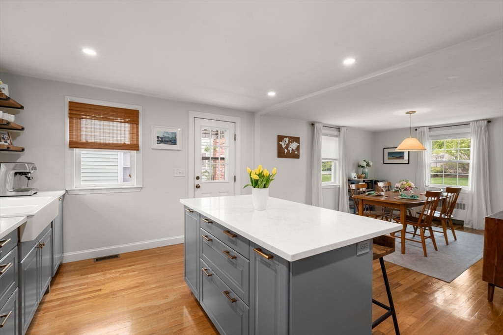 152 Sprague St