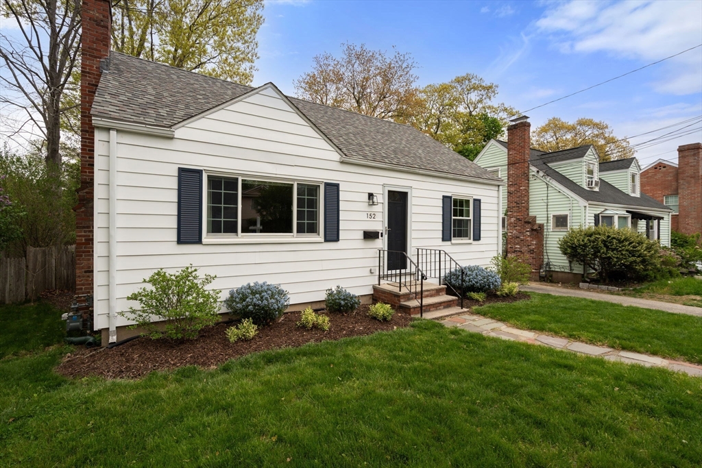 152 Sprague St