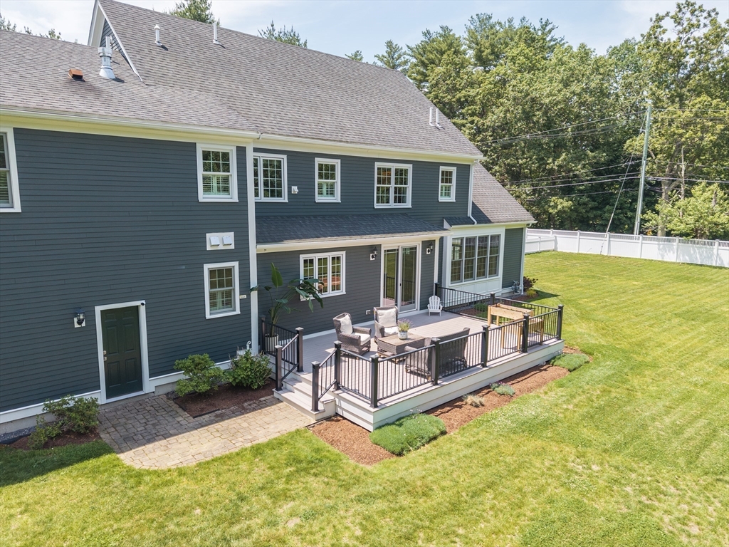 4 Twin Meadow Lane