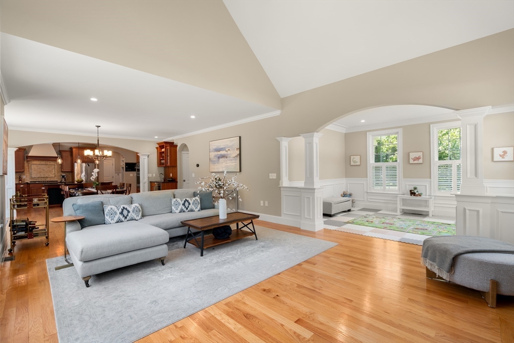 4 Twin Meadow Lane