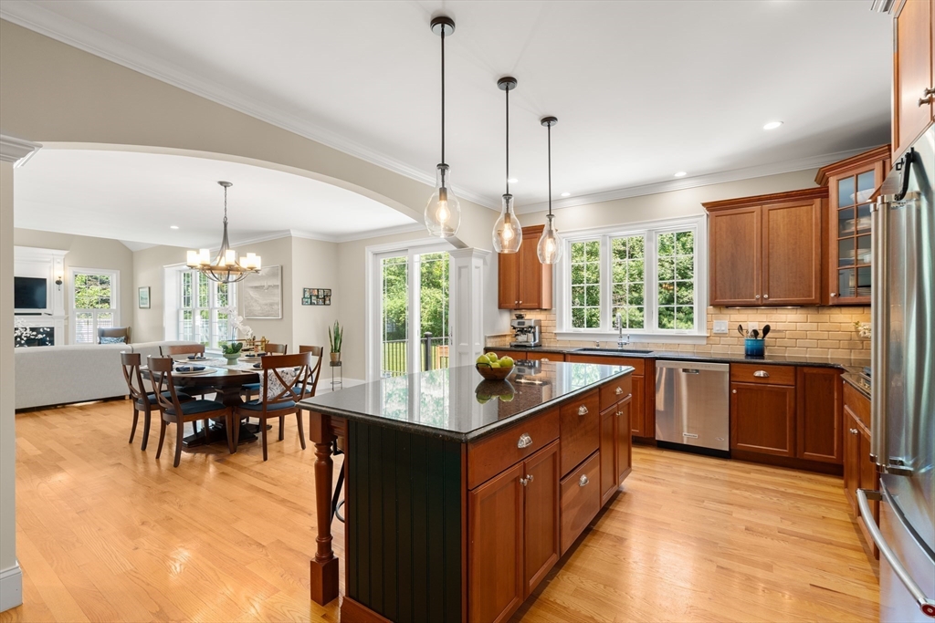 4 Twin Meadow Lane