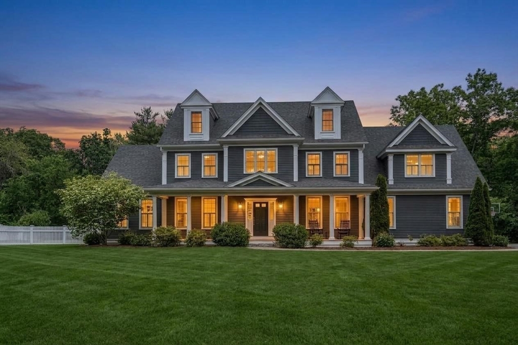4 Twin Meadow Lane