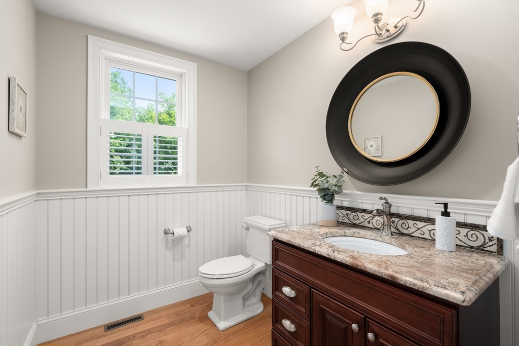 4 Twin Meadow Lane