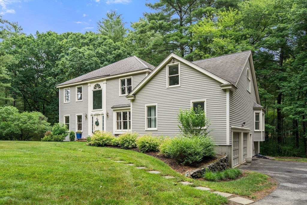 11 Rose Way