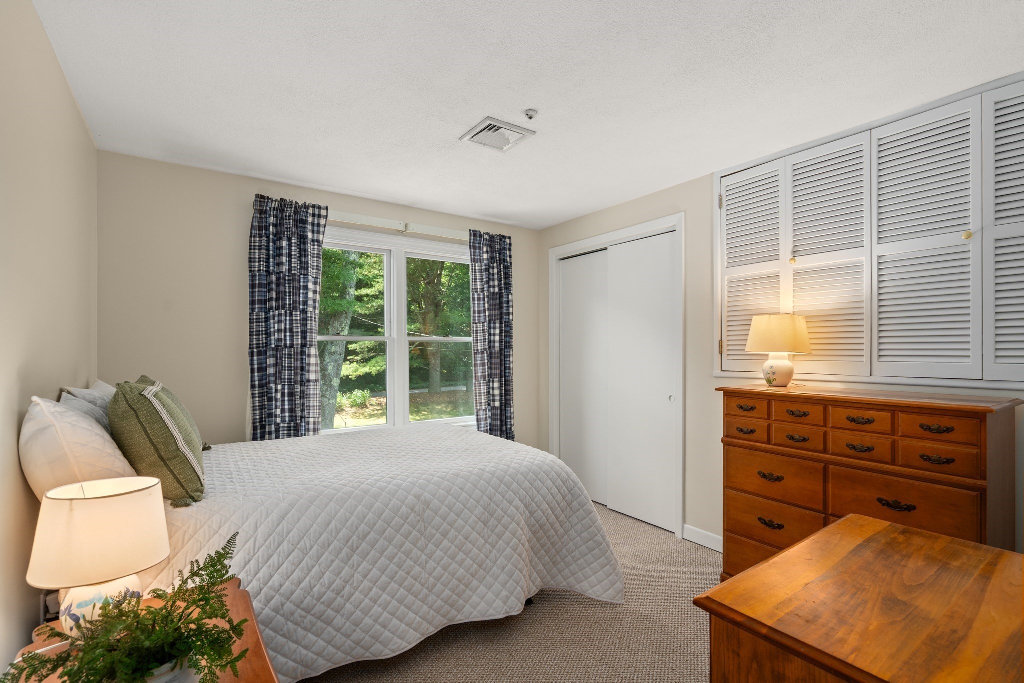175 Pelham Island Road