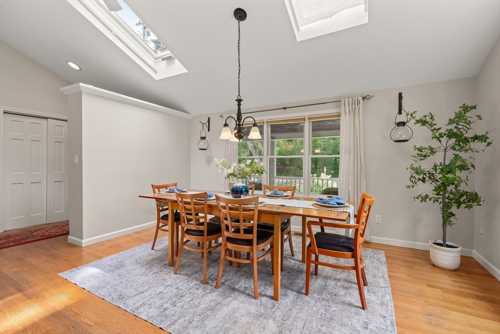 175 Pelham Island Road