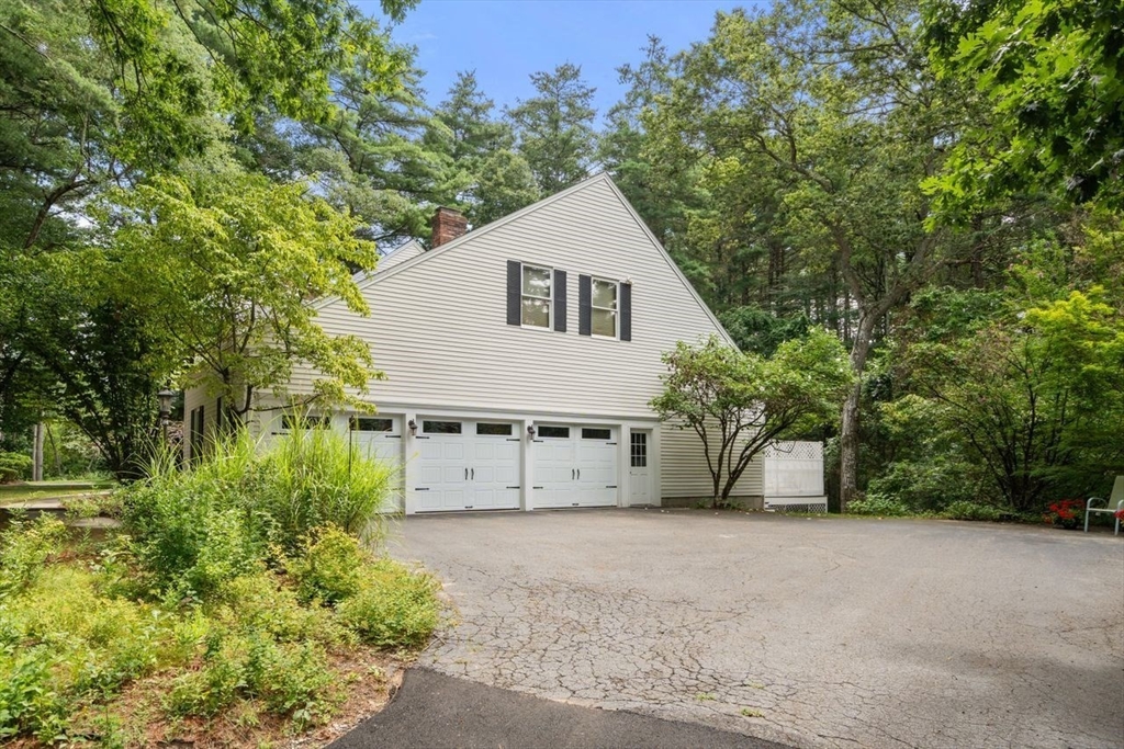 36 Saddle Ridge Road
