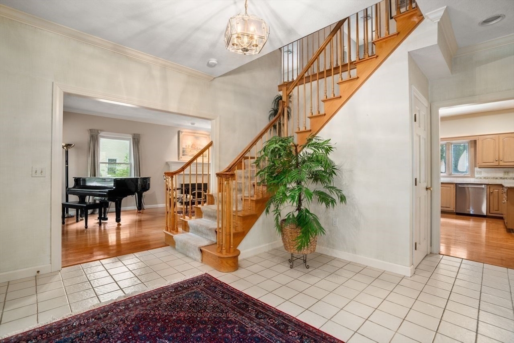 36 Saddle Ridge Road