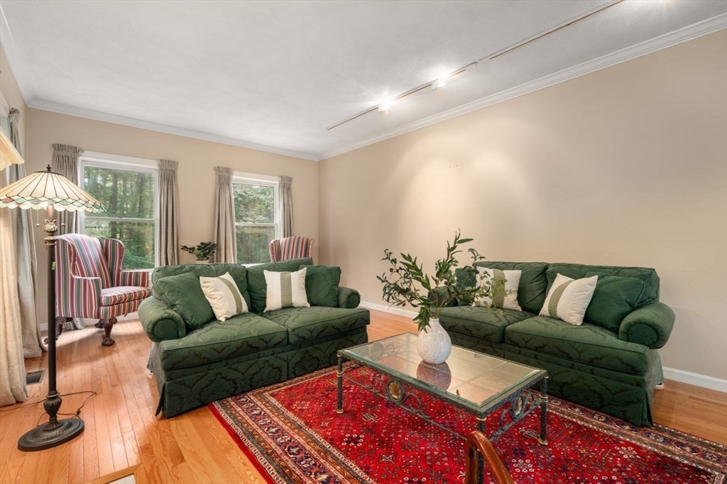 36 Saddle Ridge Road