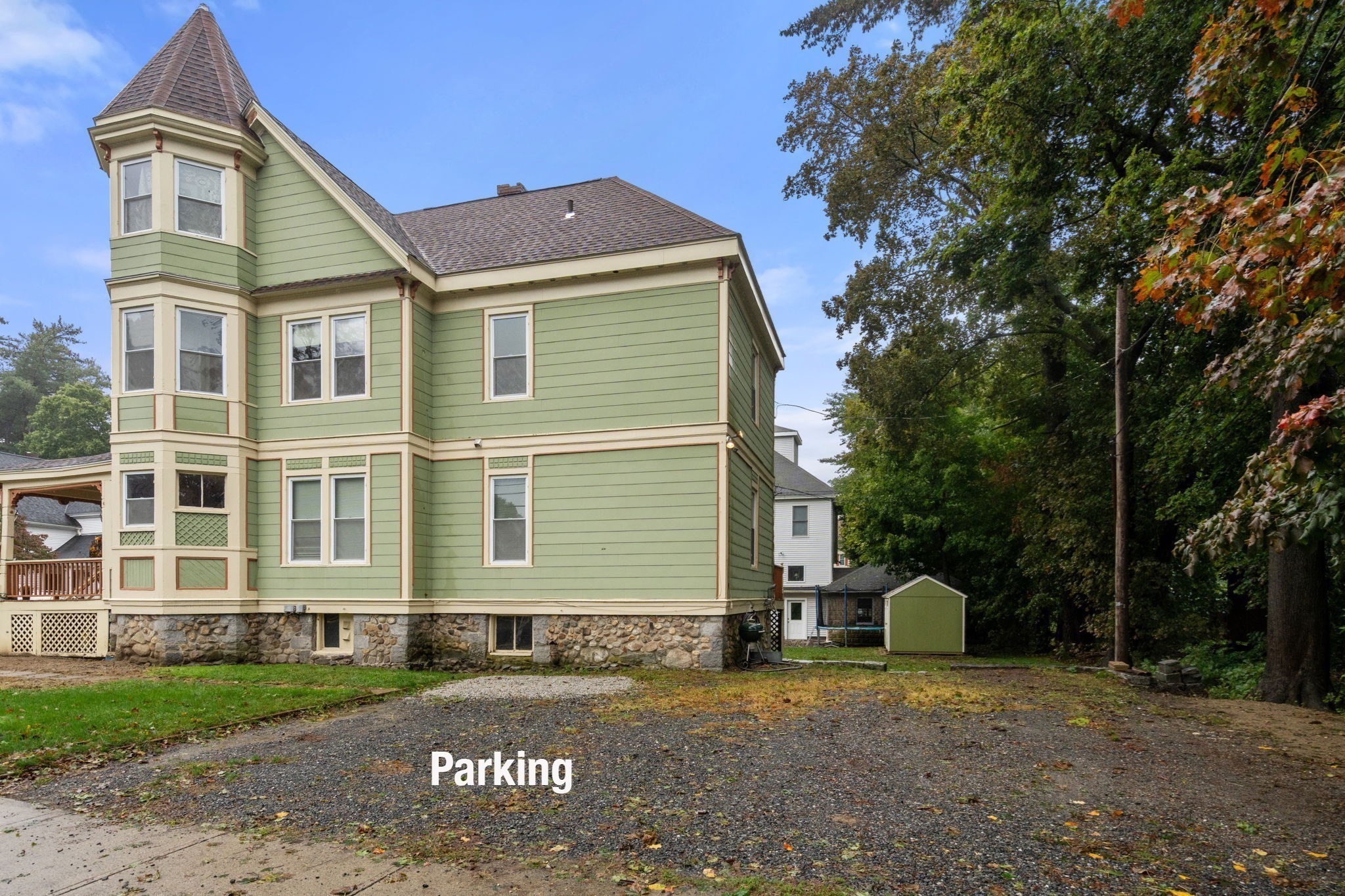 56 Warren Ave