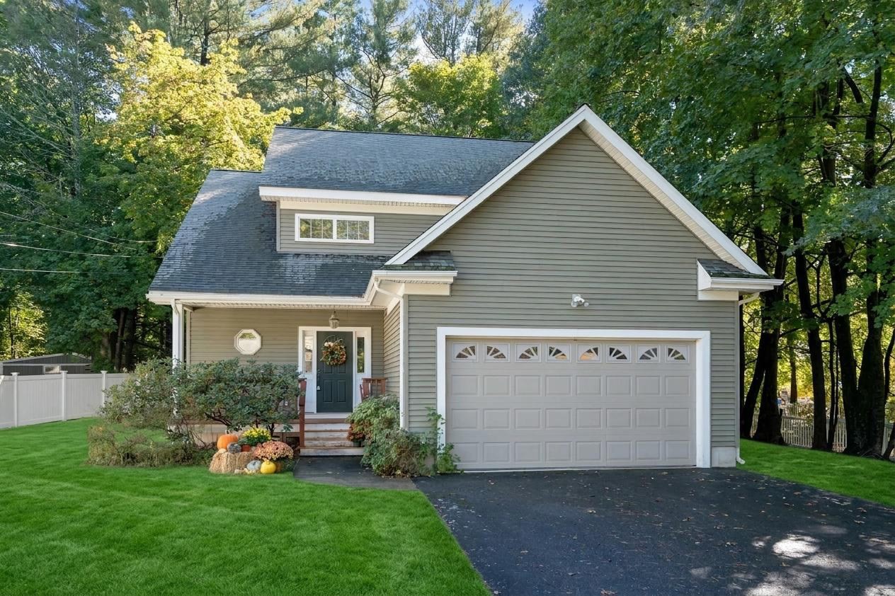 7 Castle Gate Road Wayland MA