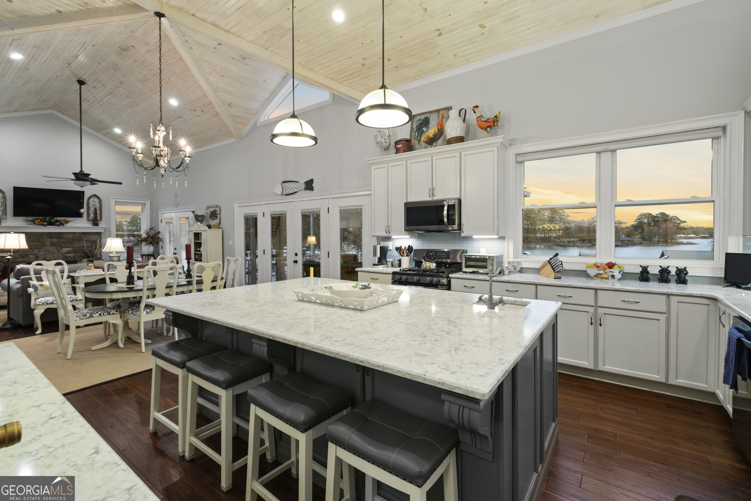 200 County Road 371