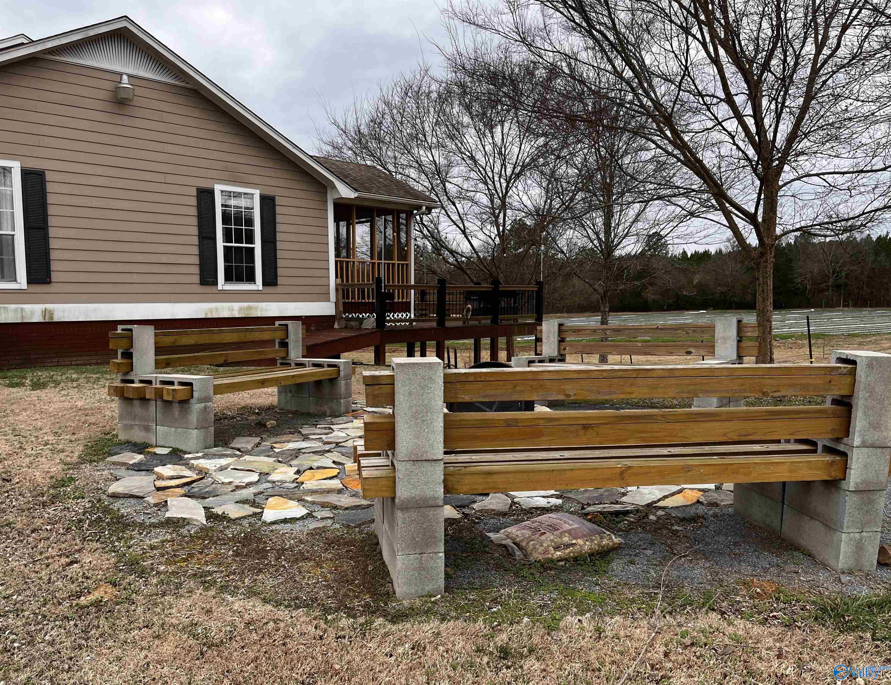 965 Five Points Road