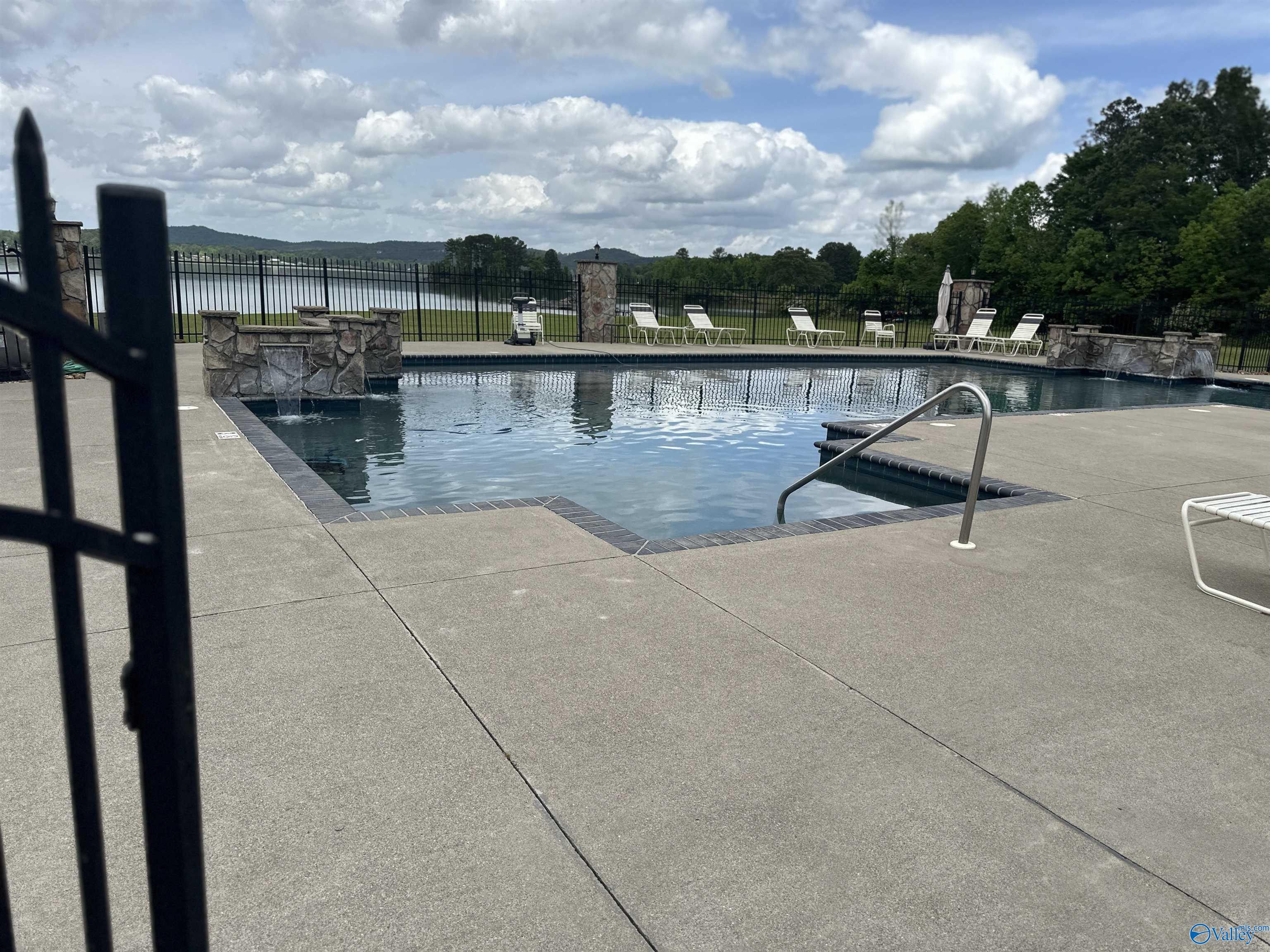 3152 Dykes Bridge Road # 206