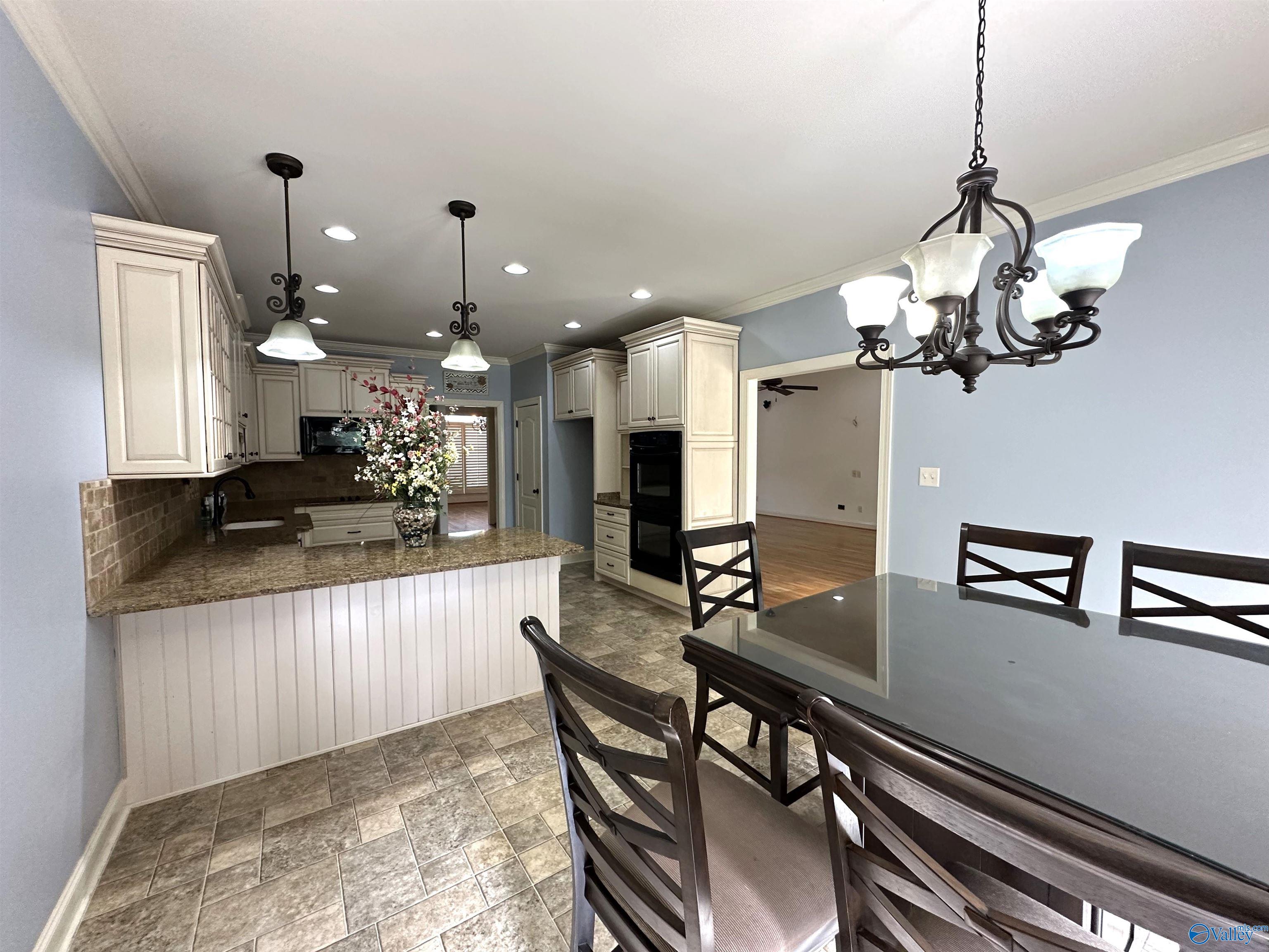 112 Deer Valley Parkway
