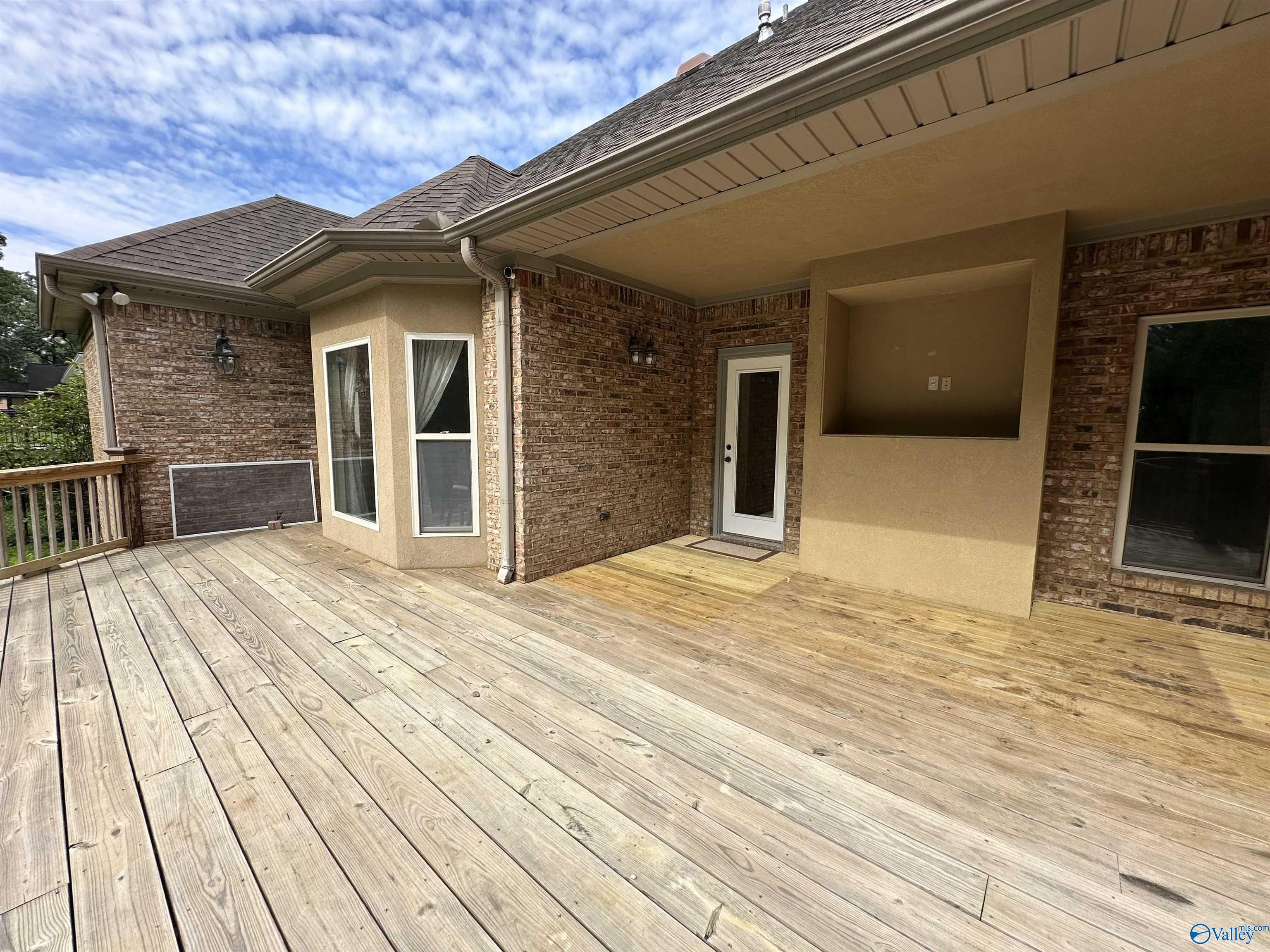 112 Deer Valley Parkway