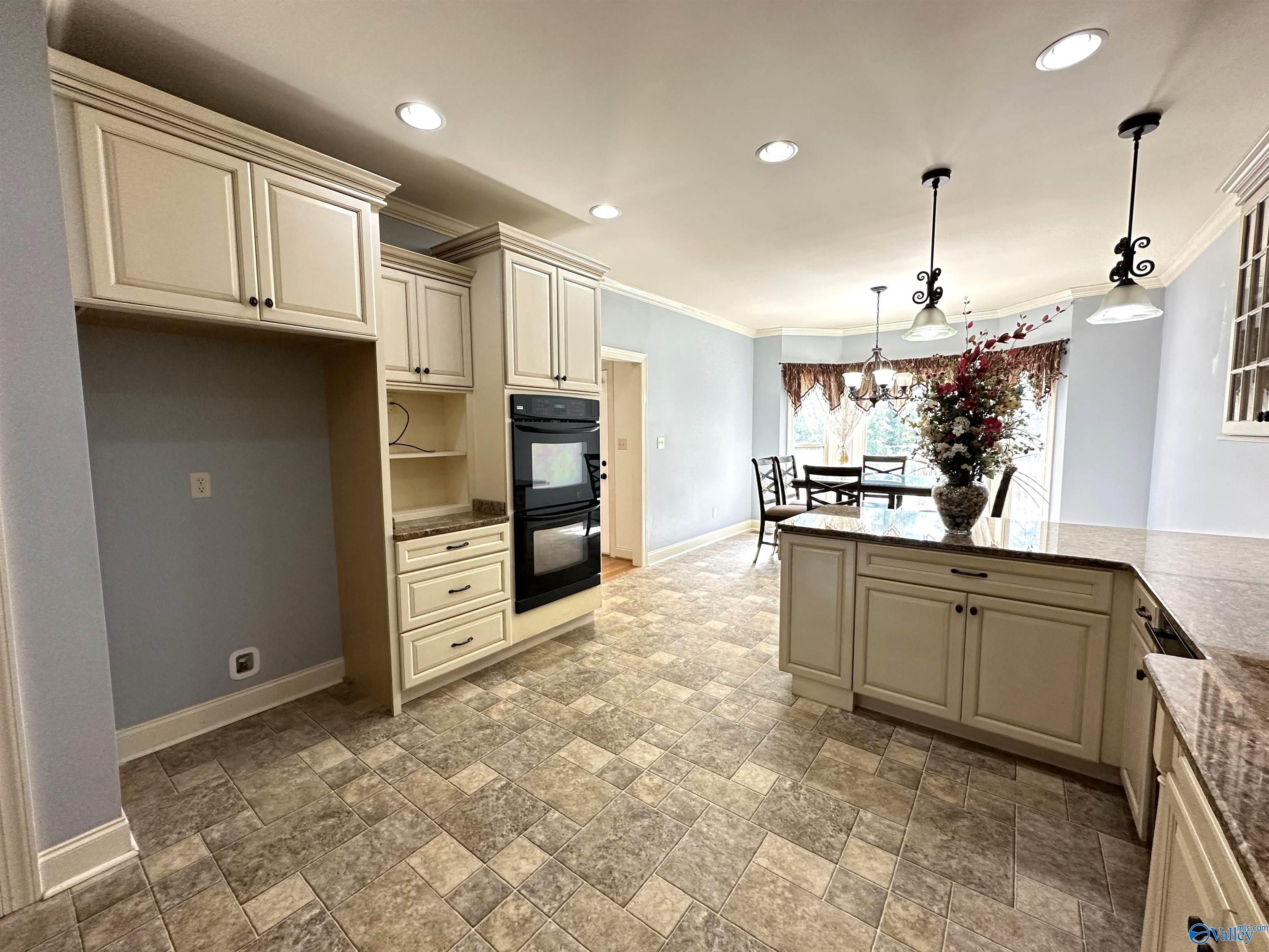 112 Deer Valley Parkway