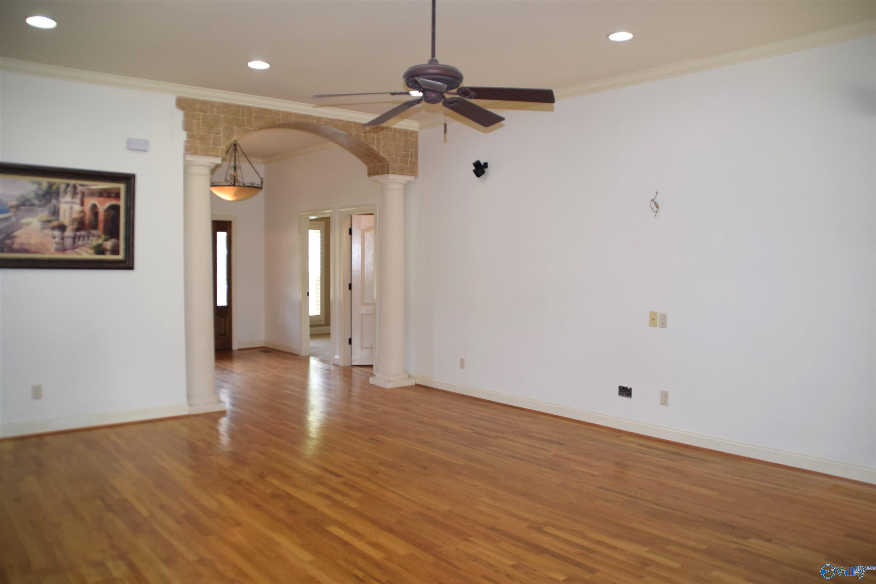 112 Deer Valley Parkway