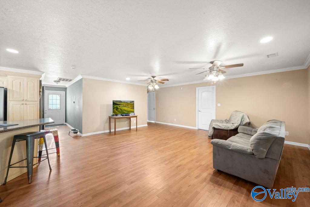 20 Village Way