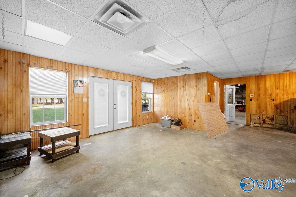20 Village Way