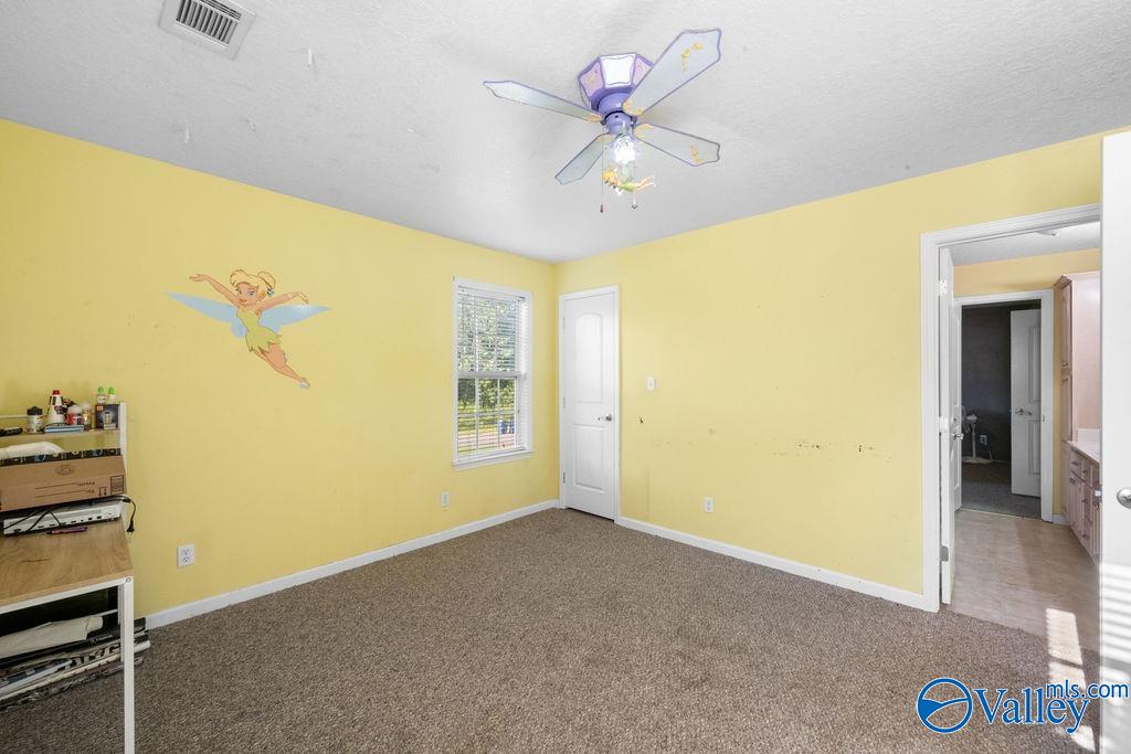 20 Village Way