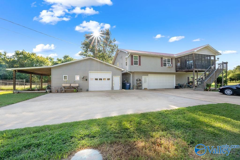 20 Village Way