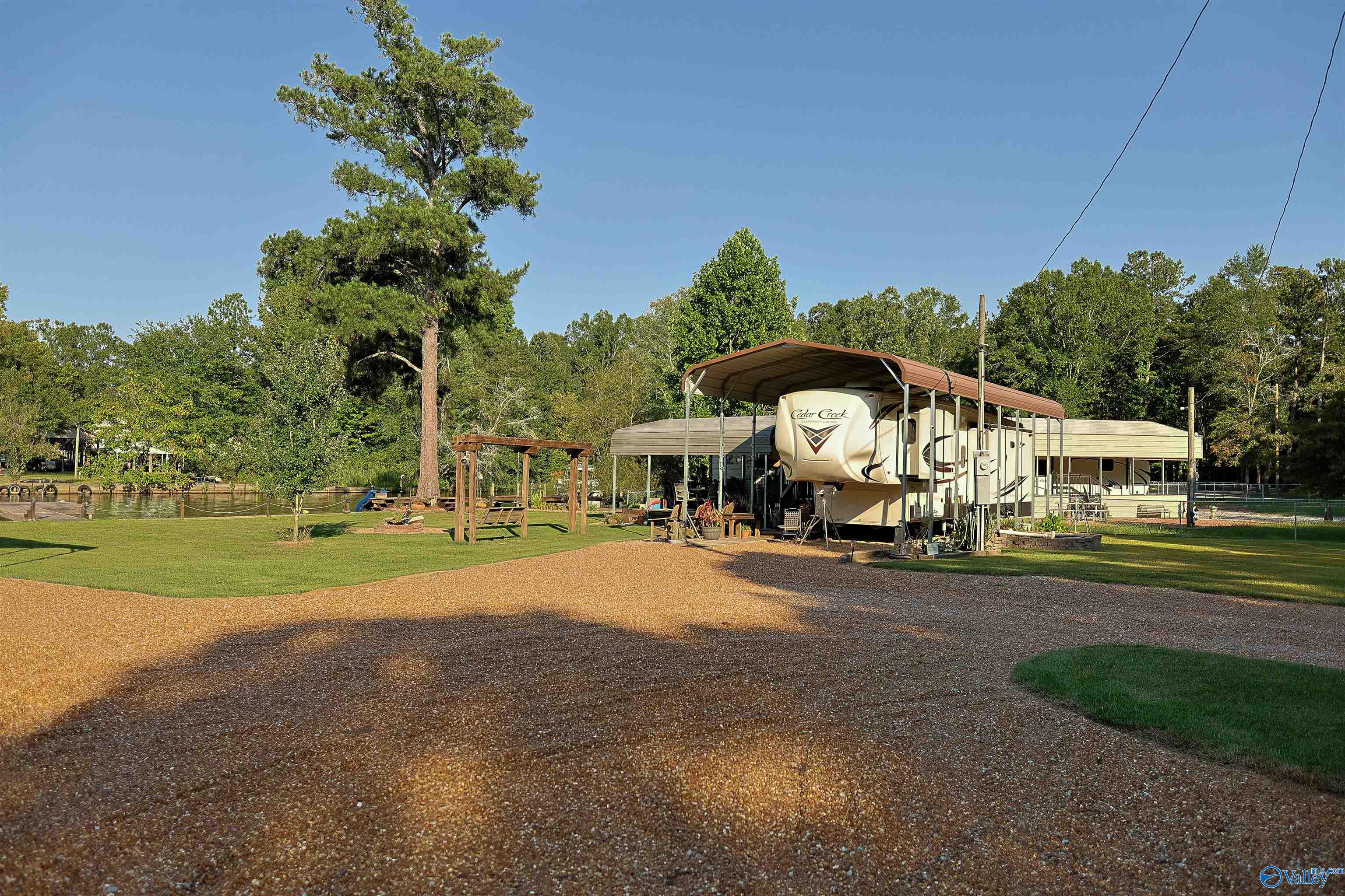 980 County Road 1011