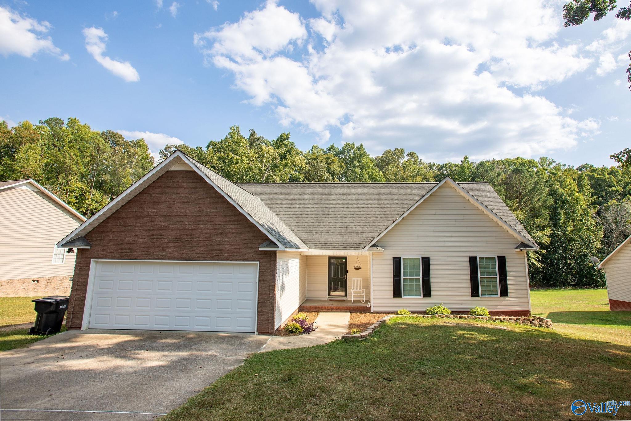 6193 Vista Trail