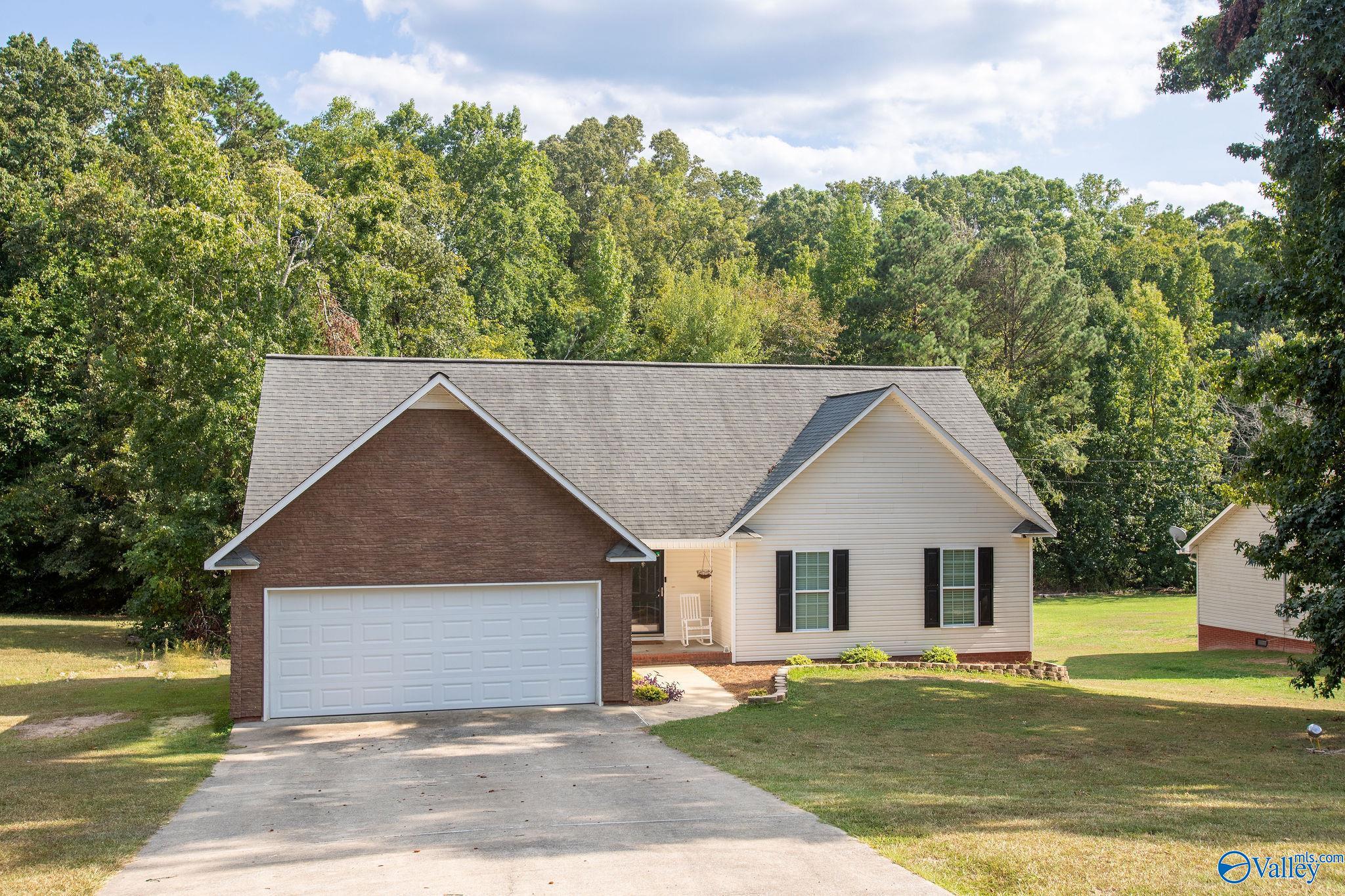 6193 Vista Trail