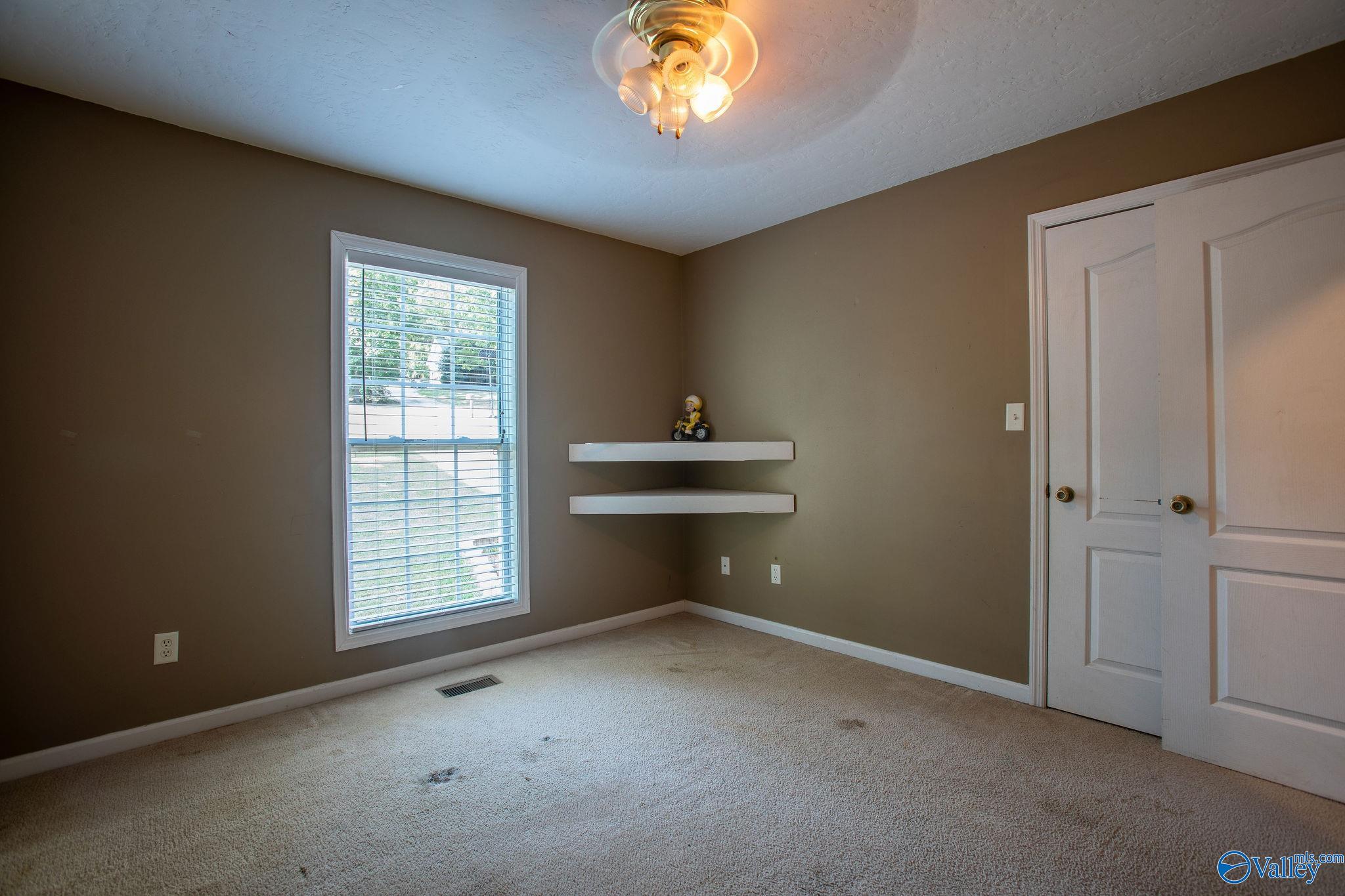 6193 Vista Trail