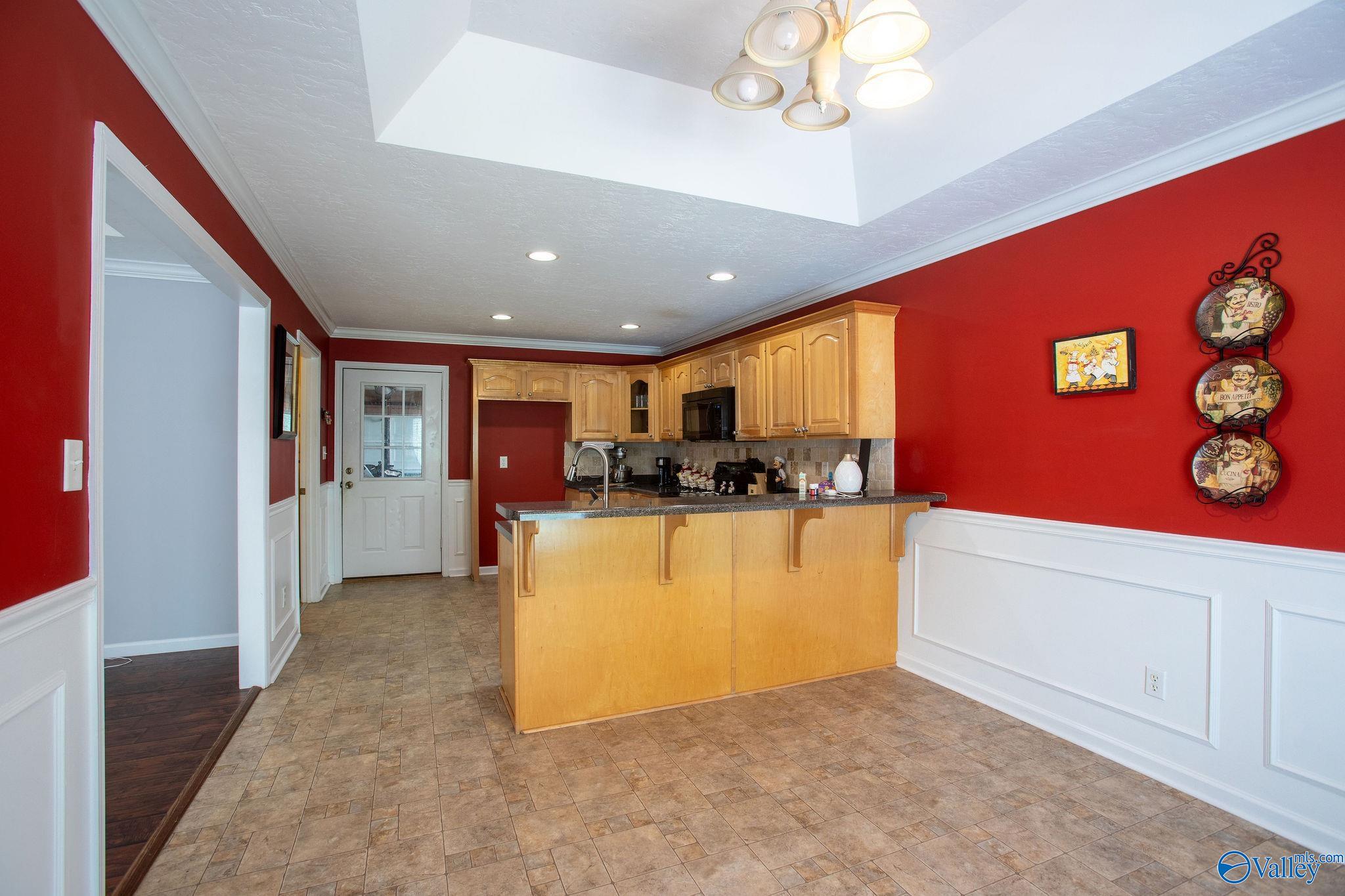 6193 Vista Trail