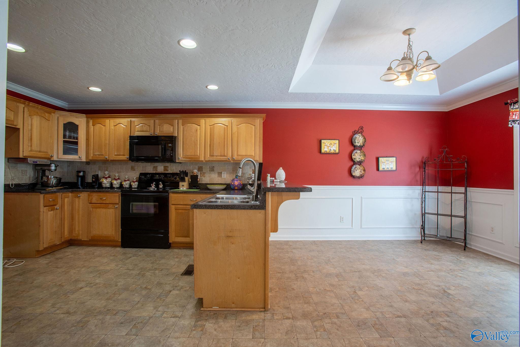 6193 Vista Trail